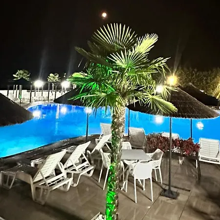 аква Hotel
